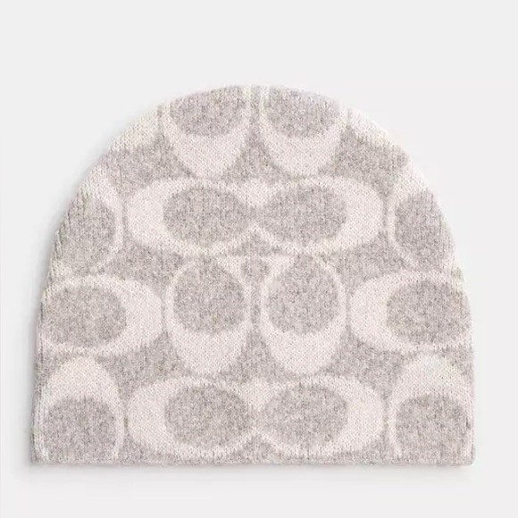Coach Accessories - NWT - COACH Beanie - Grey Birch - Wool Knit Winter Hat Beanie Luxury Trend * NEW